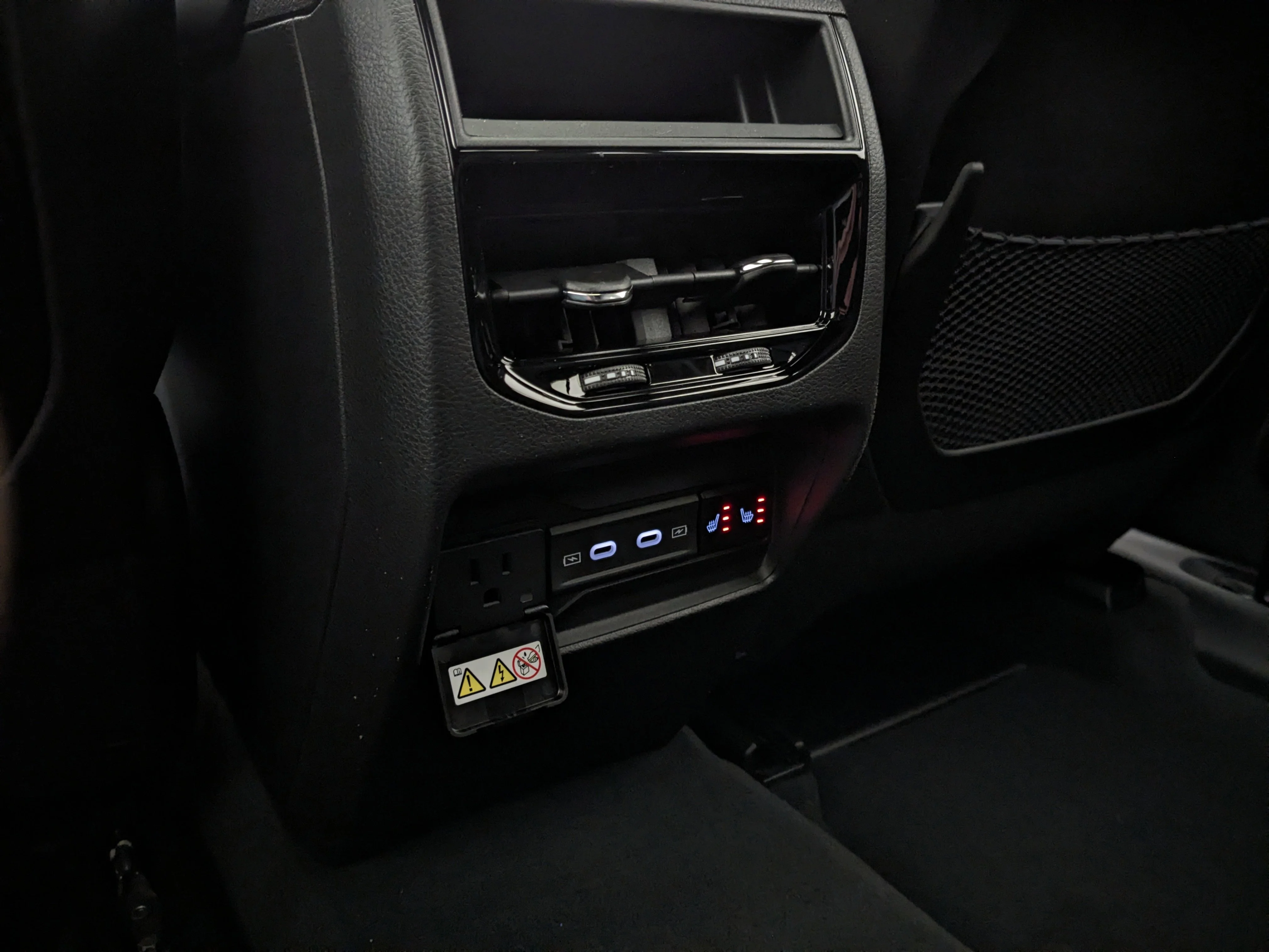 New 2026 Black Jeep Limited Reserve - - Pano Sunroof - Nappa Lthr - Vent Seats - Tow Pkg - Remote Start & More! image 27