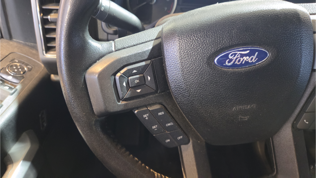 Used 2018 Blue Ford XLT image 14