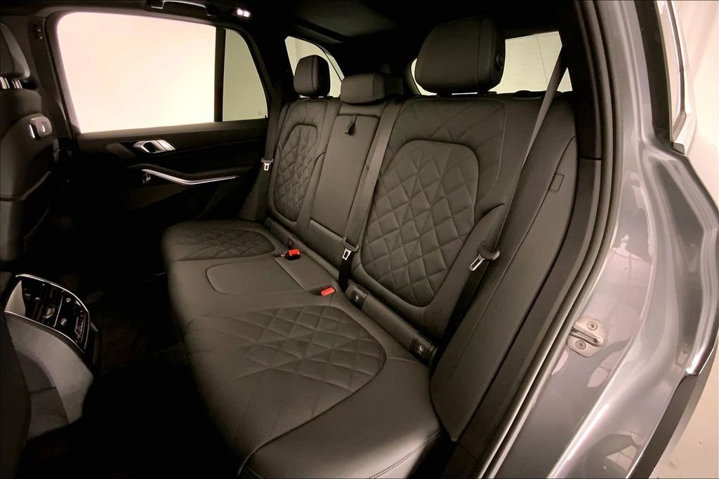Certified Used 2026 Skyscraper Grey Metallic BMW  image 14
