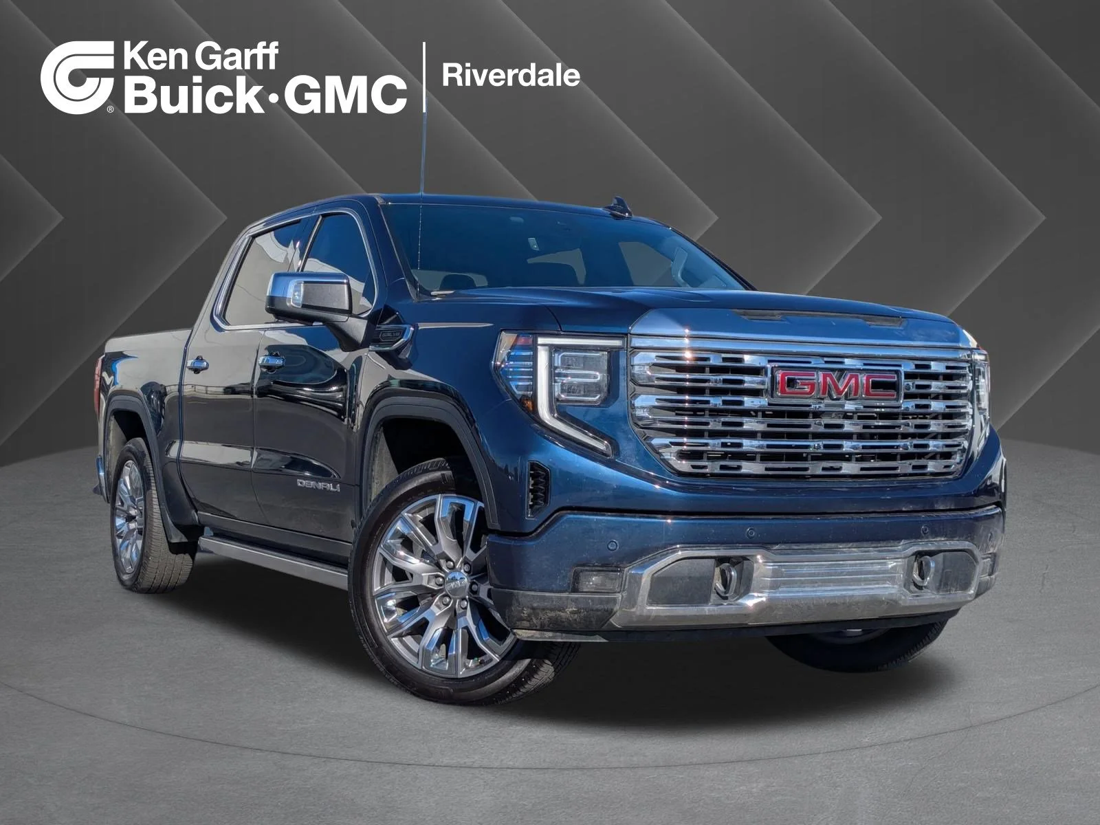 2023 GMC Sierra 4WD Crew Cab Short Box Denali's photo
