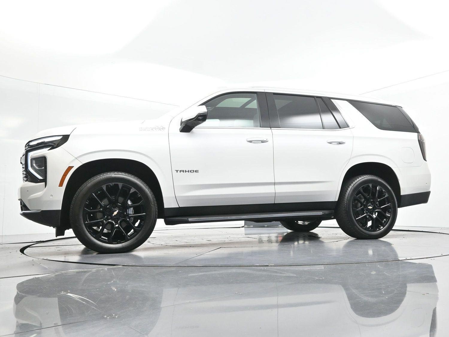 Used 2025 Iridescent Pearl Tricoat Chevrolet High Country image 46