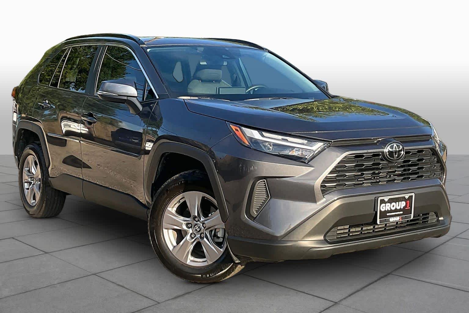 Used 2025 Magnetic Gray Metallic Toyota XLE image 2