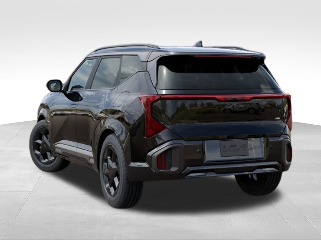 New 2027 Aurora Black Pearl Kia X-Line S image 4