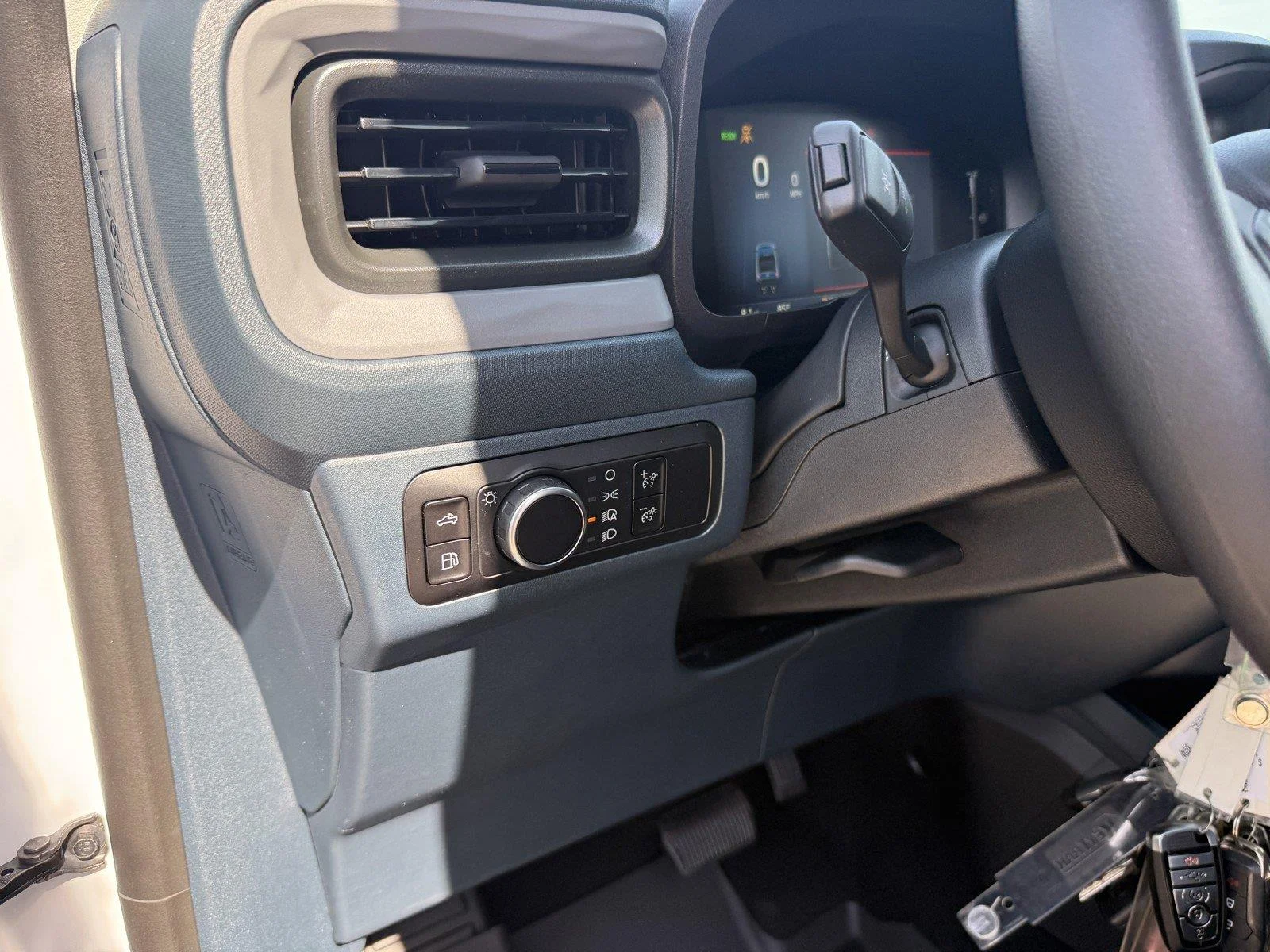 New 2026 Oxford White Ford XL image 15