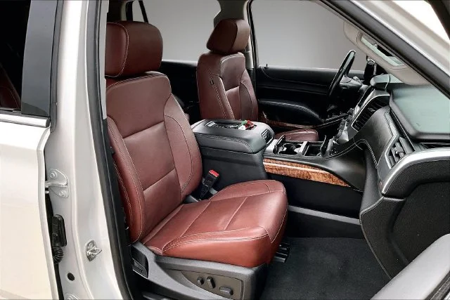 Used 2020 Beige Chevrolet Premier image 29