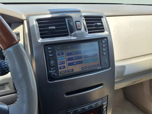Used 2005 Crimson Pearl Cadillac Y image 5