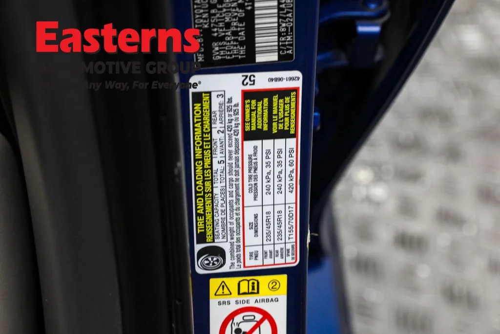 Used 2018 Blue Toyota XLE image 32