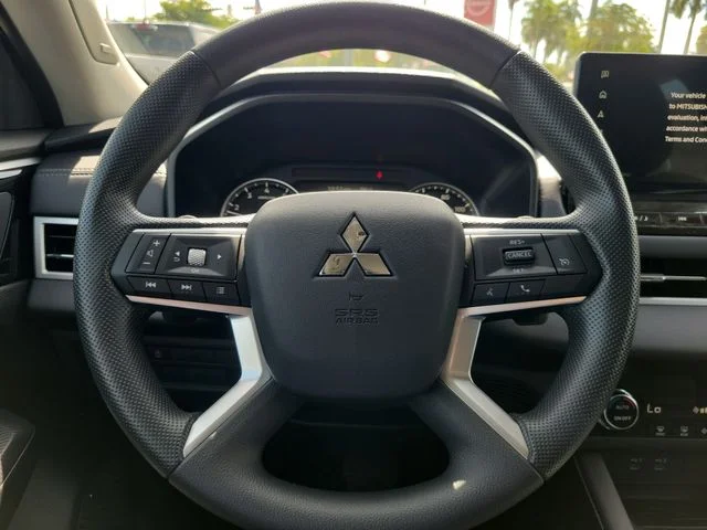 Used 2026 Silver Mitsubishi ES image 17