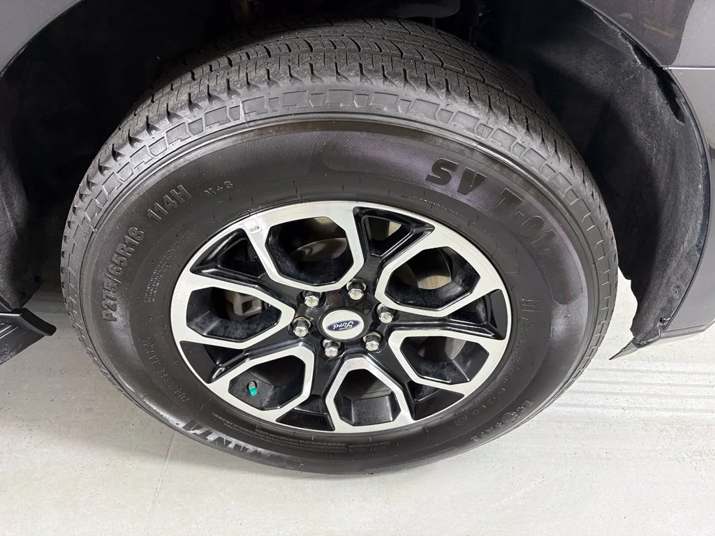 Used 2024 Gray Ford XLT image 11