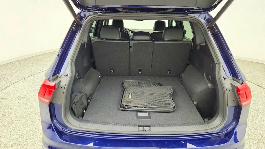 Used 2024 Atlantic Blue Metallic Volkswagen 2.0T SEL R-Line 4MOTION image 23