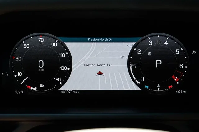 2025 Land Rover Defender V8 - Photo 26