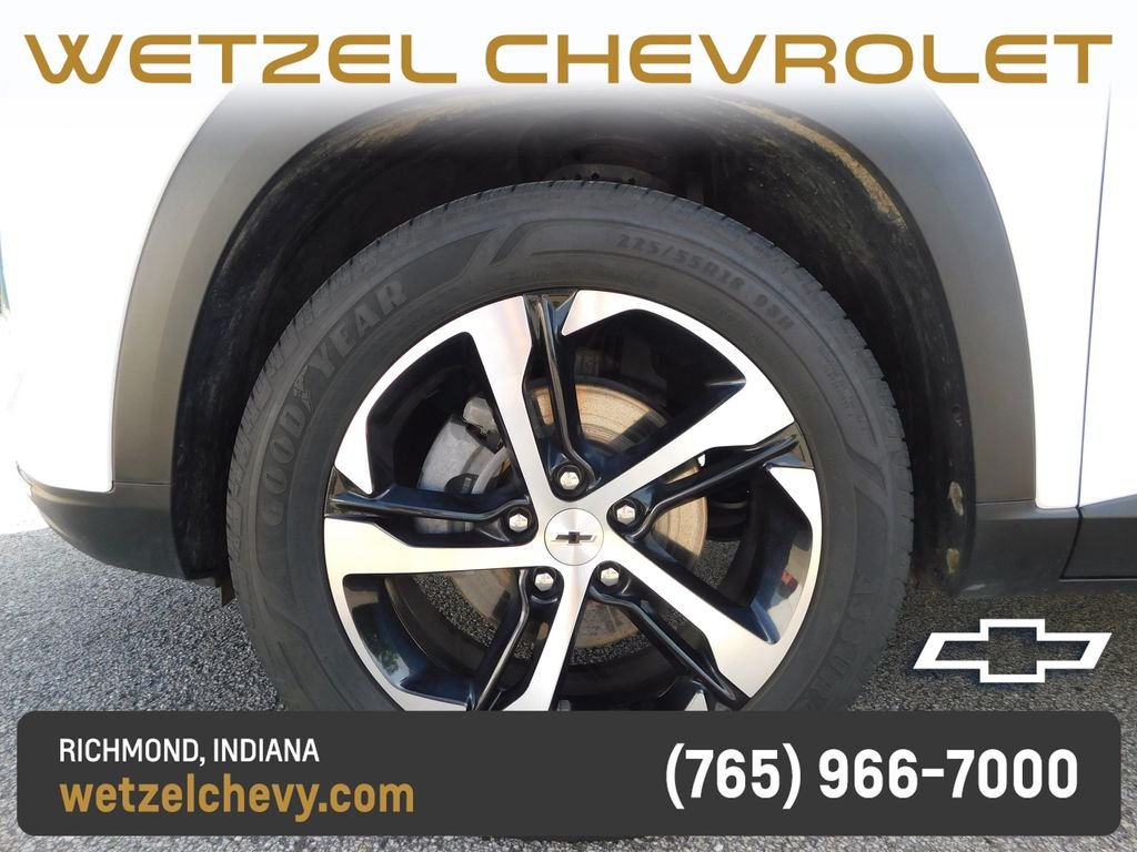 Used 2024 White Chevrolet 1RS image 10
