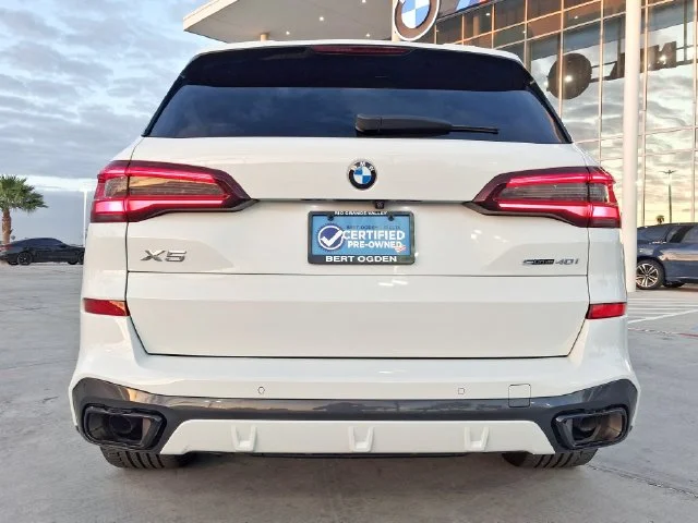 Used 2023 White BMW sDrive40i image 6