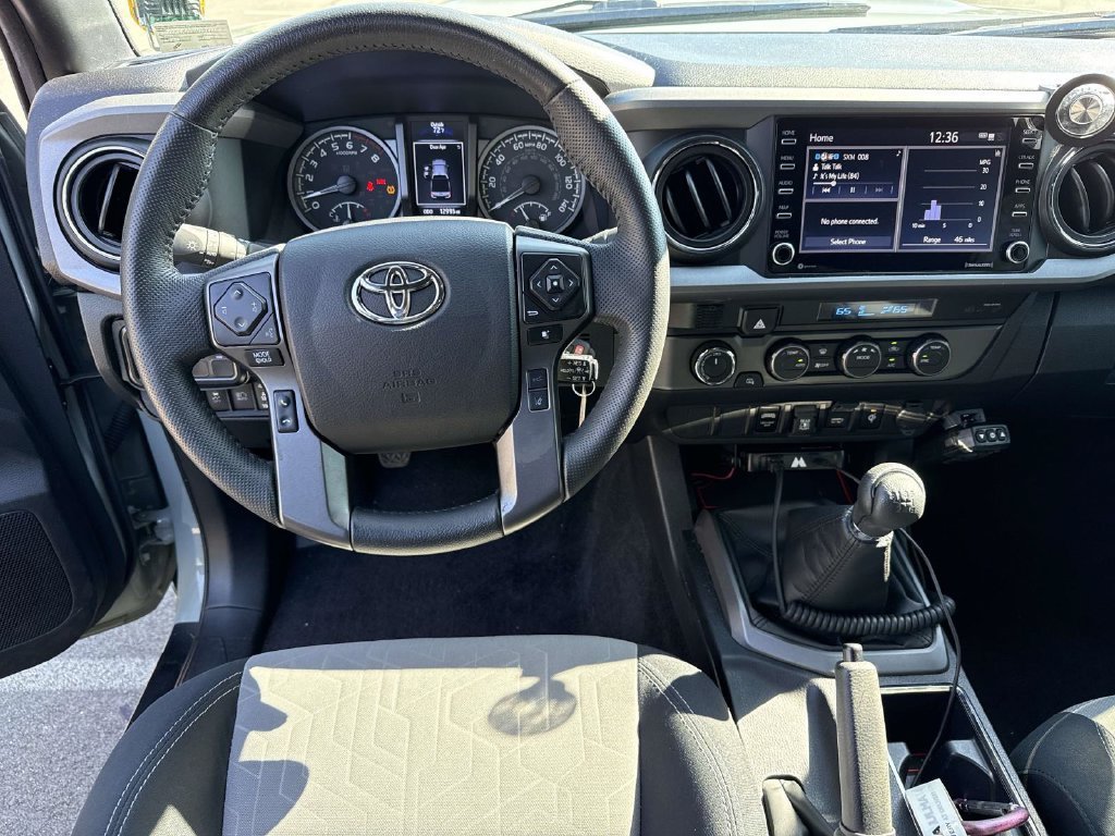 Used 2022  Toyota SR image 29