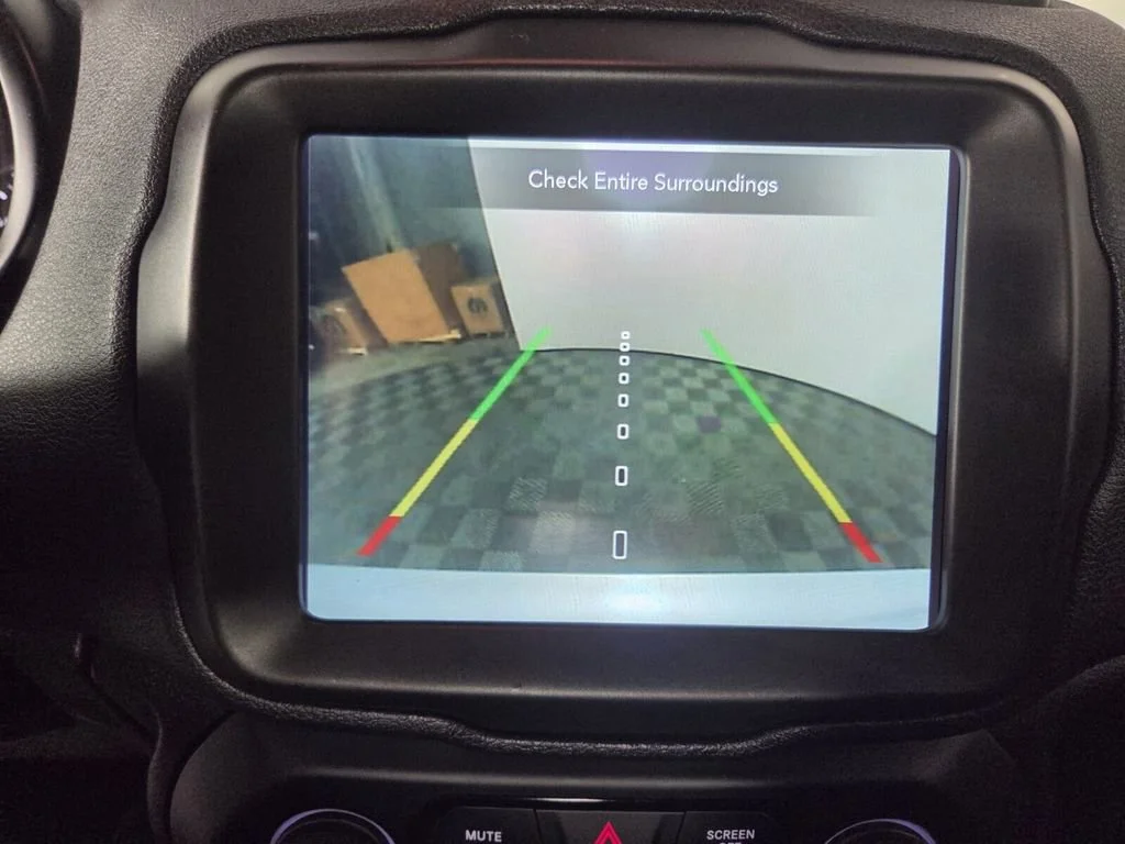 Used 2020 Glacier Metallic Clearcoat Jeep Trailhawk image 12