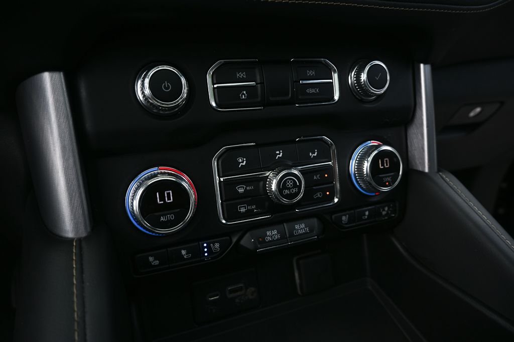 Used 2021 Black GMC SLT image 14