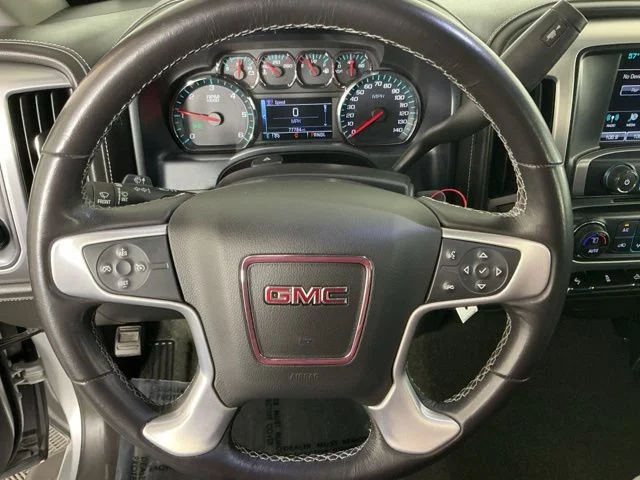 Used 2018 Quicksilver Metallic GMC SLE image 15