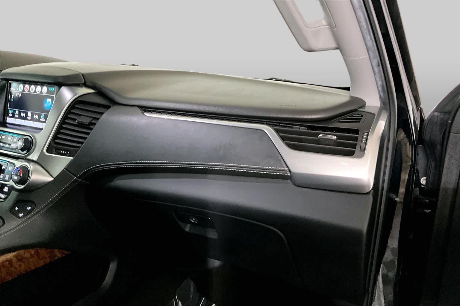 Used 2018 Black Chevrolet Premier image 19