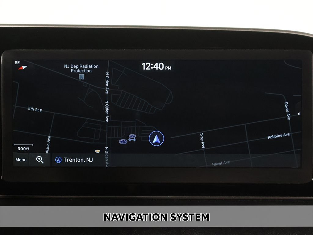 Used 2021 Black Hyundai Limited image 3