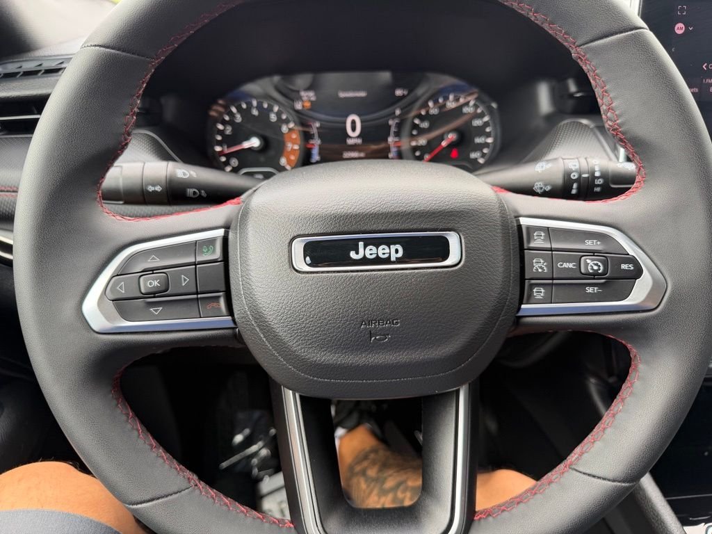 Used 2025 White/off-white Jeep Willys 4xe image 18