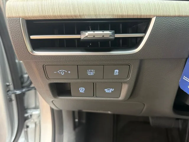 New 2026 Aero Silver Hyundai Limited image 24