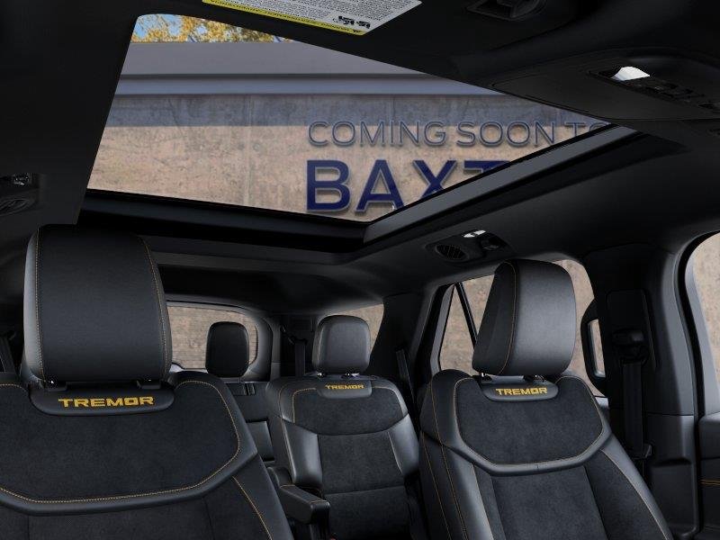 New 2027 UM AGATE BLACK METALLIC Ford Tremor image 23