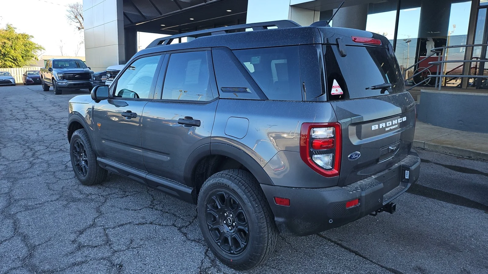 New 2025 Carbonized Gray Metallic Ford Badlands 4WD image 4