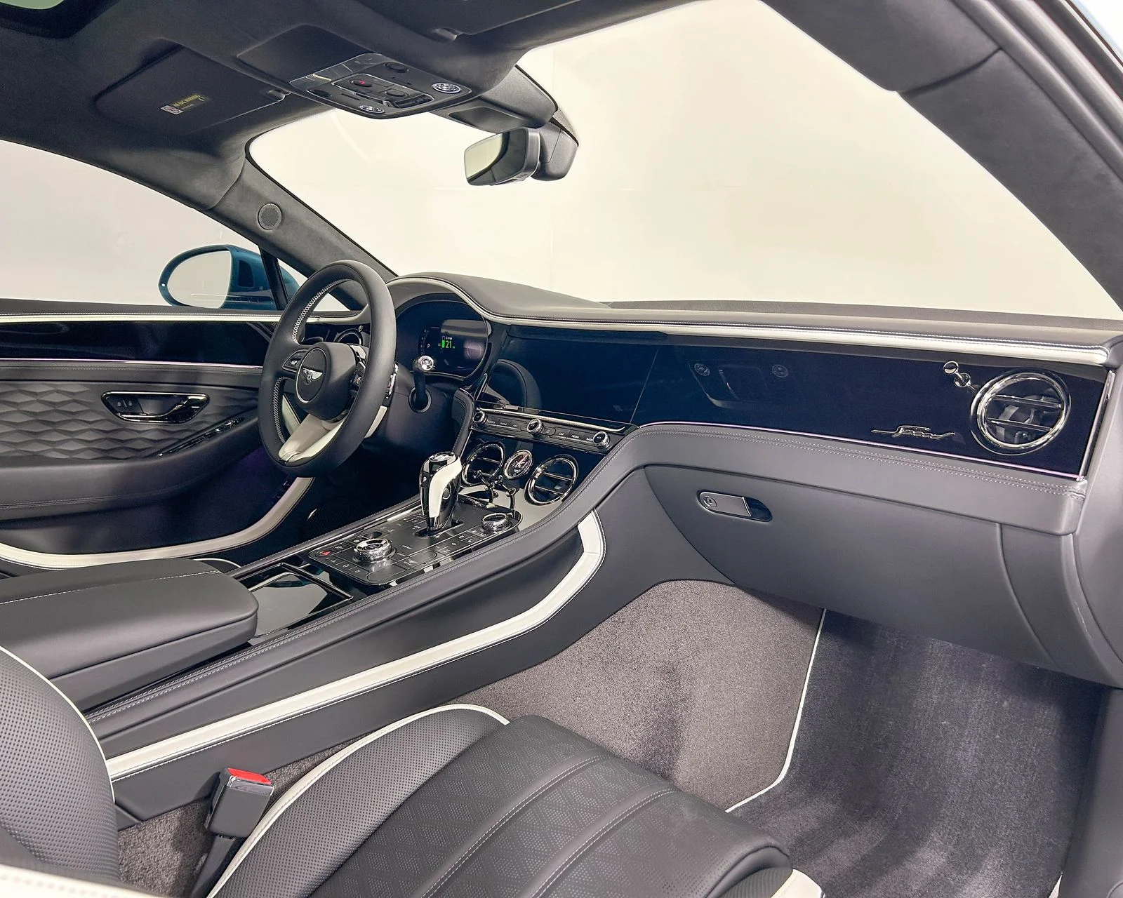 New 2025  Bentley Speed image 2