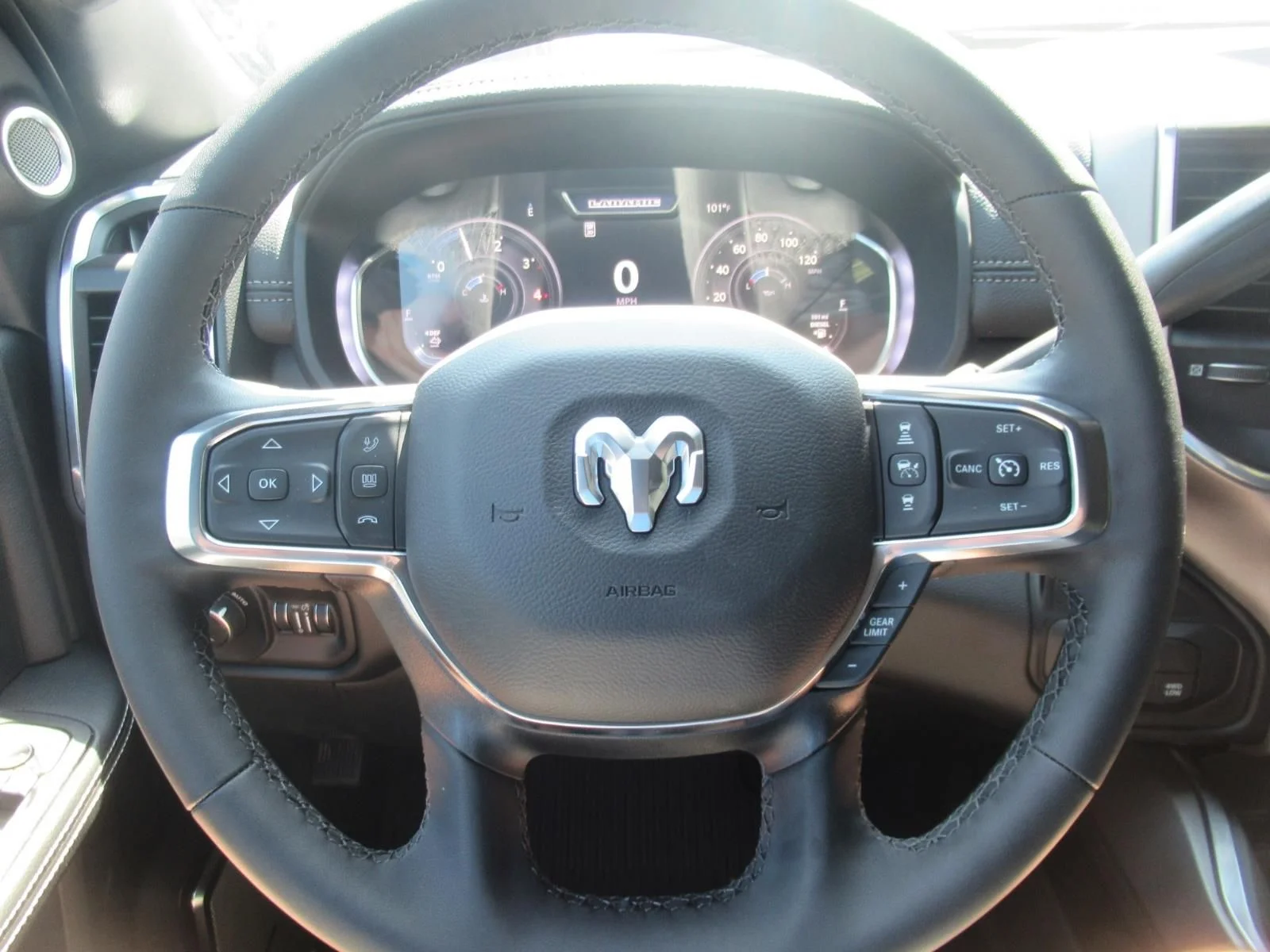 New 2027 Diamond Black Crystal Pearlcoat RAM Laramie image 28