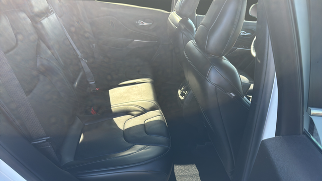 2020 Jeep Cherokee Lux - Photo 24