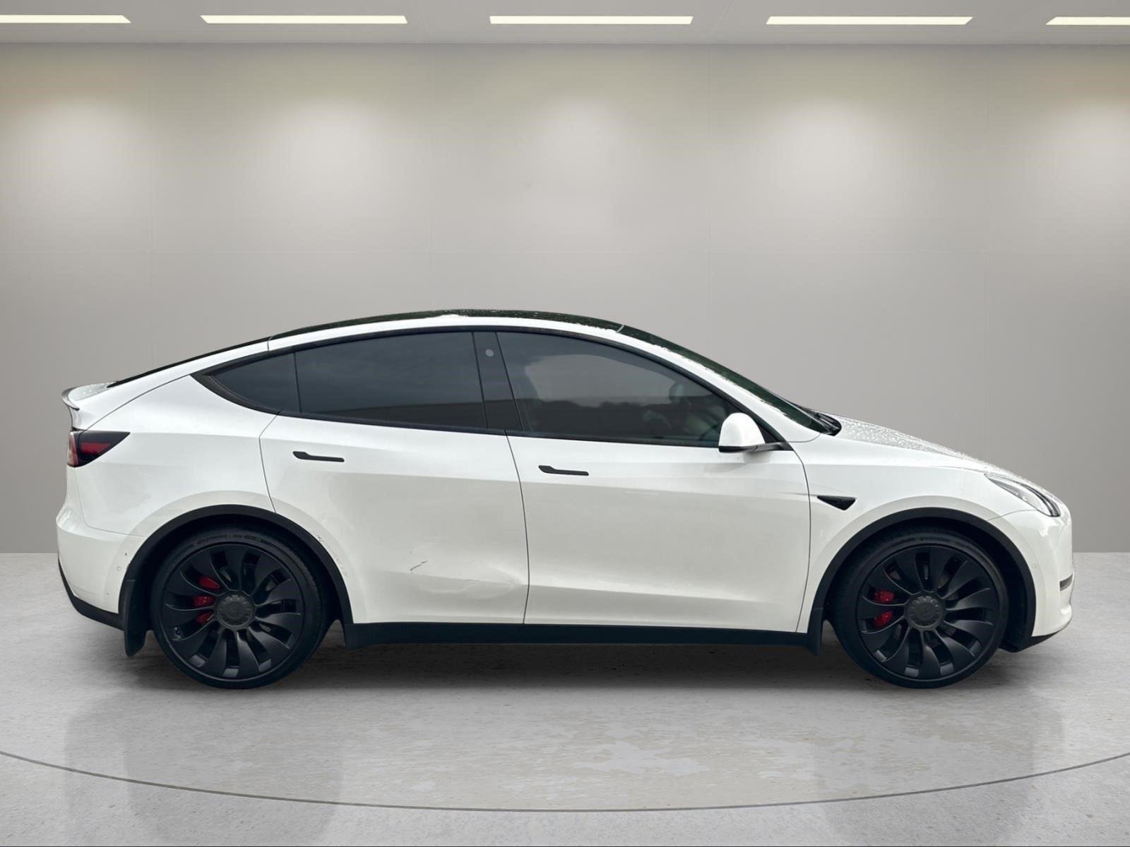 Used 2022 Pearl White Multi-Coat Tesla Performance image 6