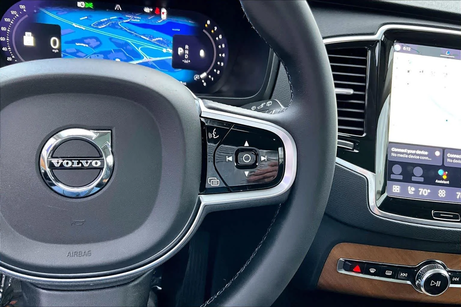 Certified Used 2023 Crystal White Volvo Plus image 25