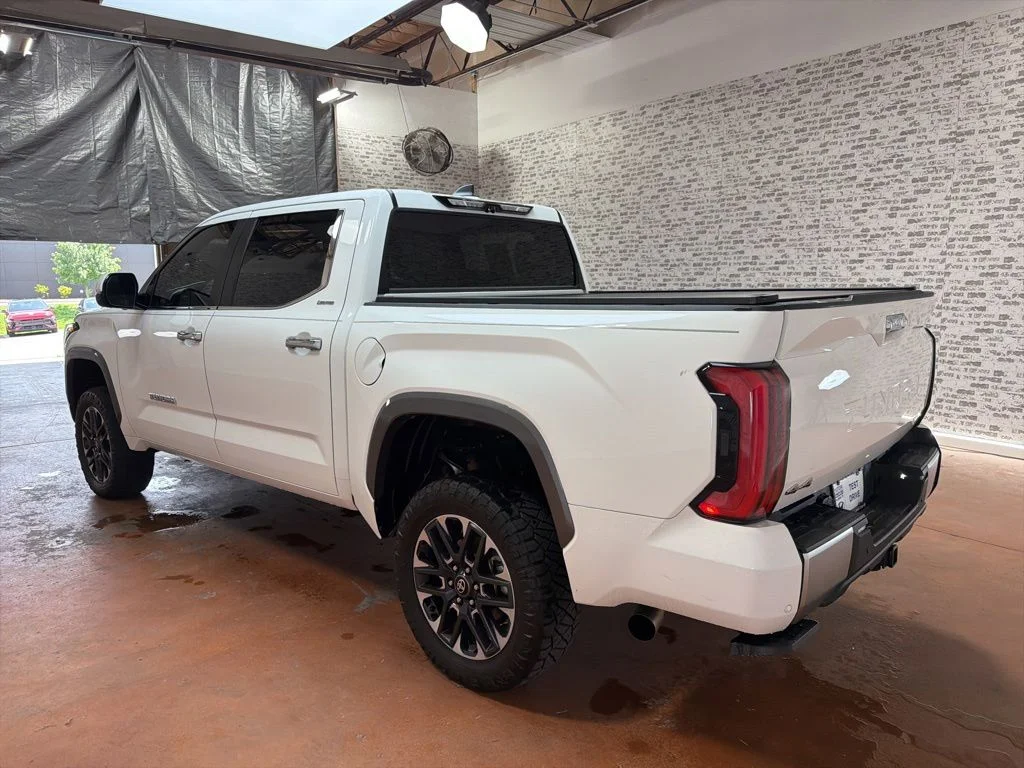 Used 2025 Ice Cap Toyota Limited image 5