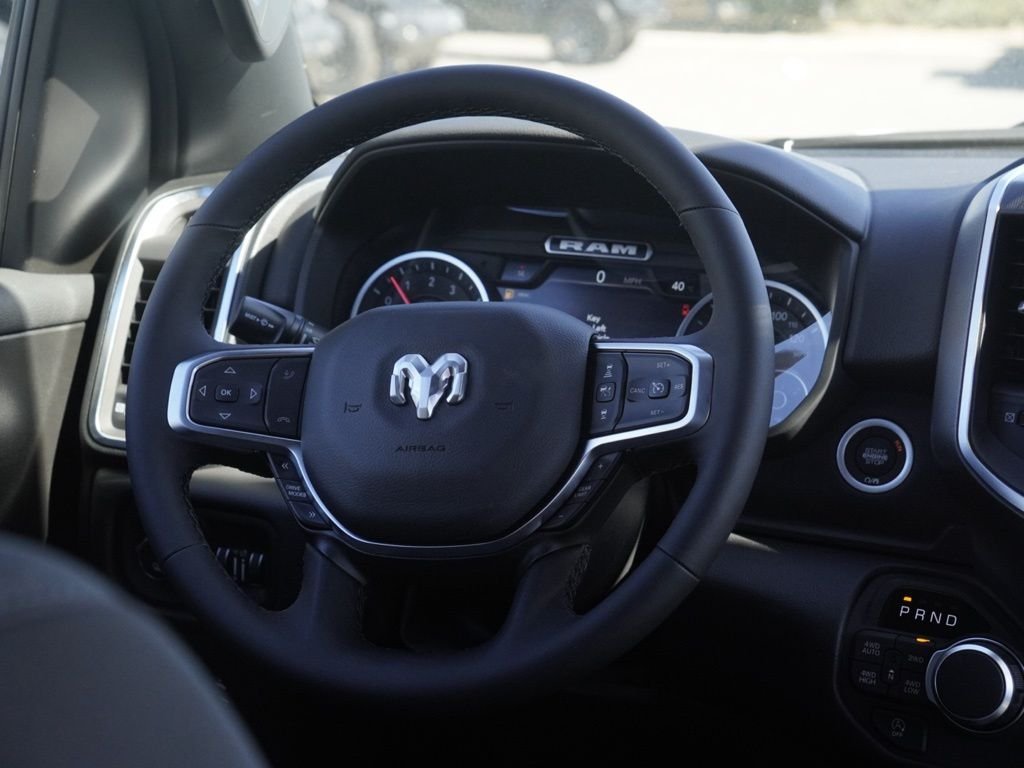 New 2026 Bright White Clear-Coat Exterior Paint RAM Big Horn/Lone Star image 27