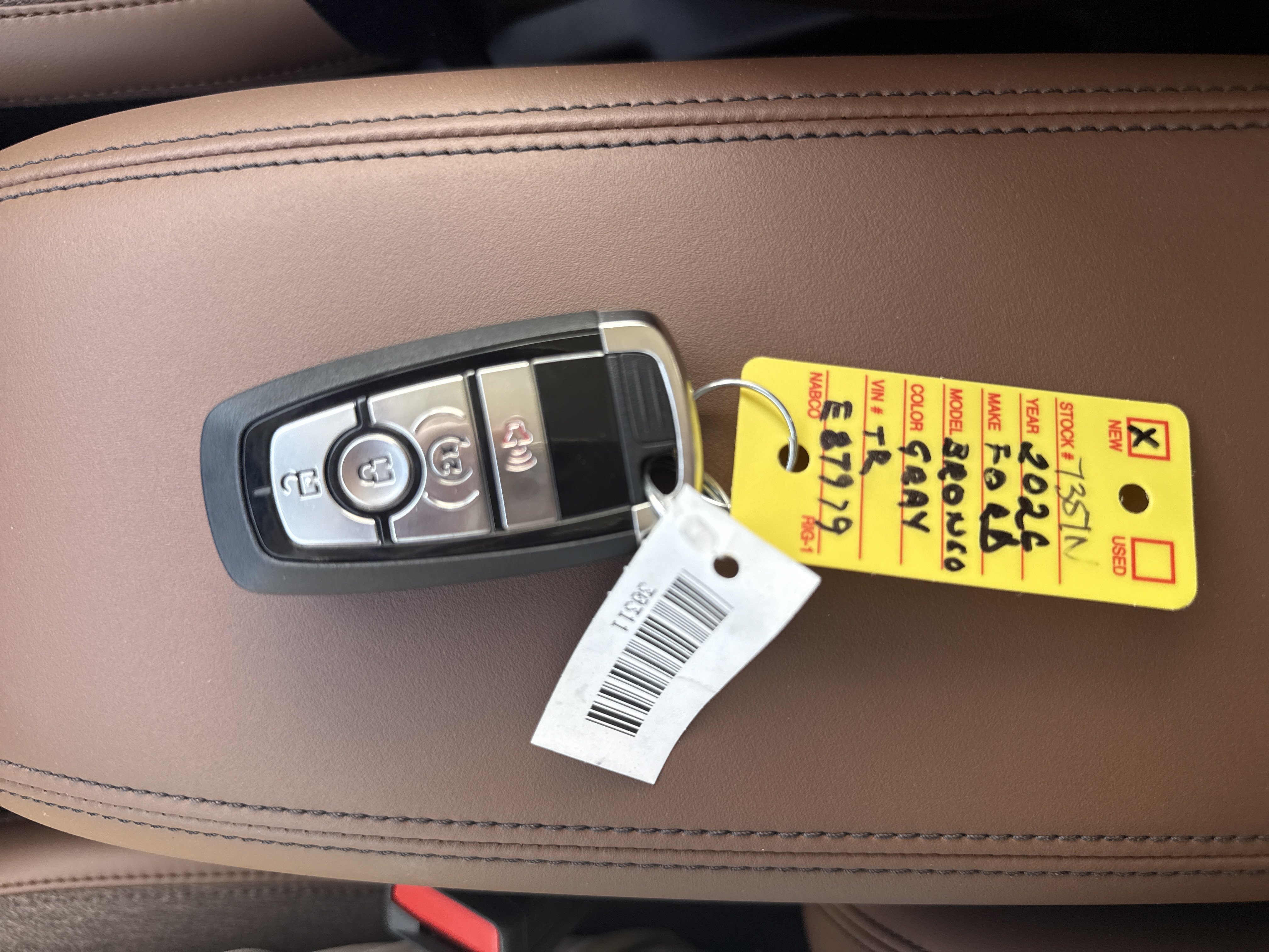 New 2026 Carbonized Gray Metallic Ford Outer Banks® image 19