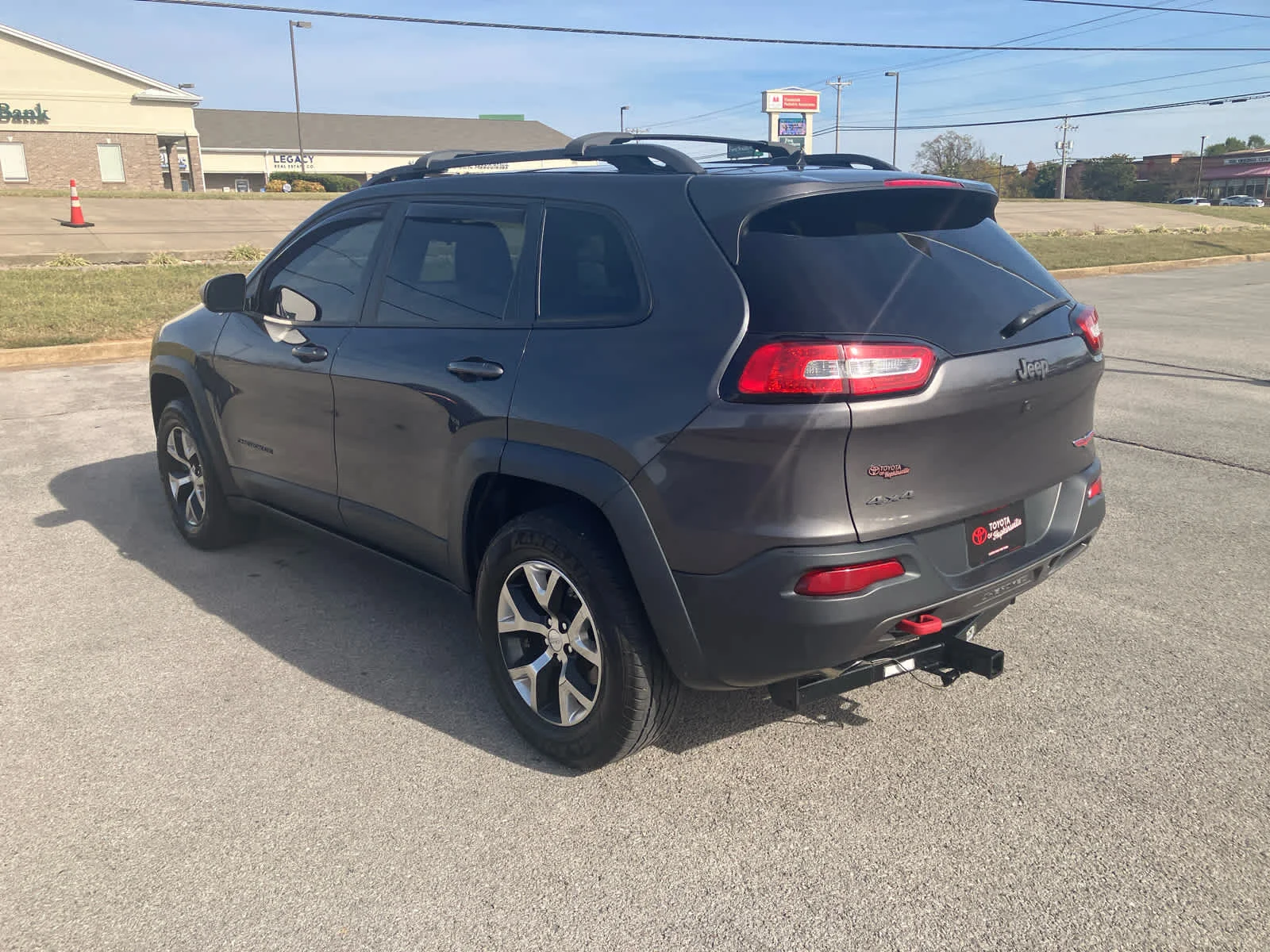 Used 2015 Granite Crystal Metallic Clearcoat Jeep Trailhawk image 5