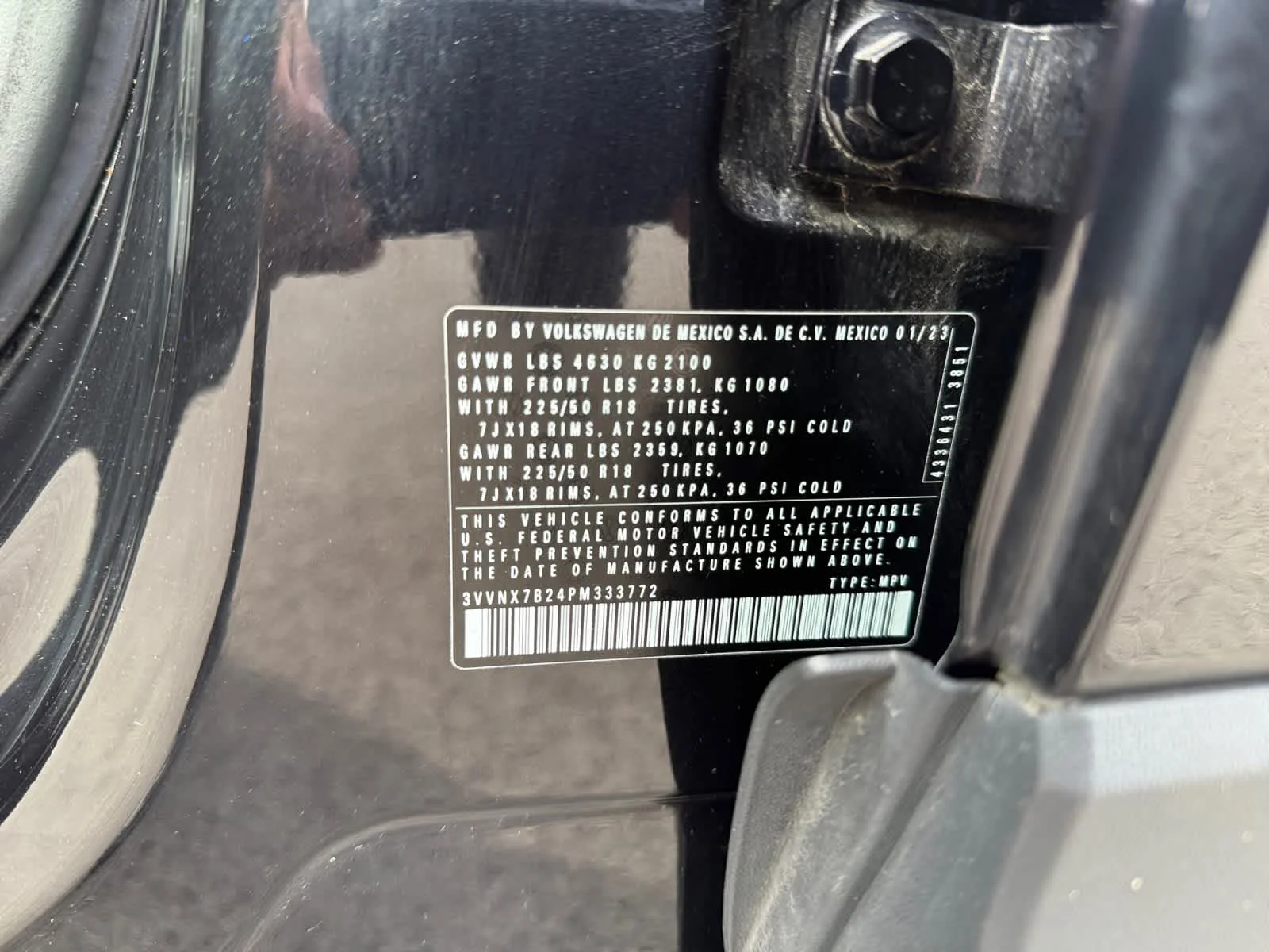 Used 2023 Deep Black Pearl Volkswagen SE image 25