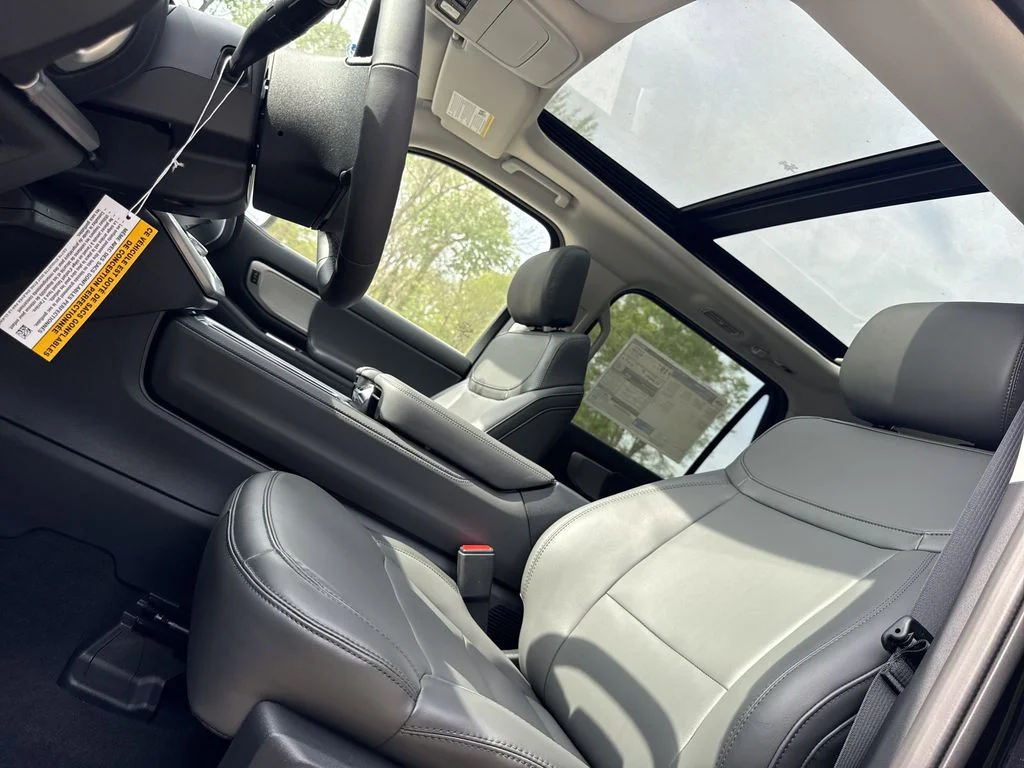 New 2026 Black Ford Active image 31