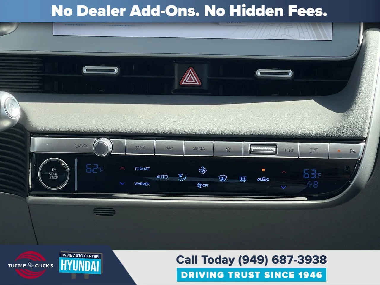 Used 2024 CYBER GRAY HYUNDAI SEL image 22