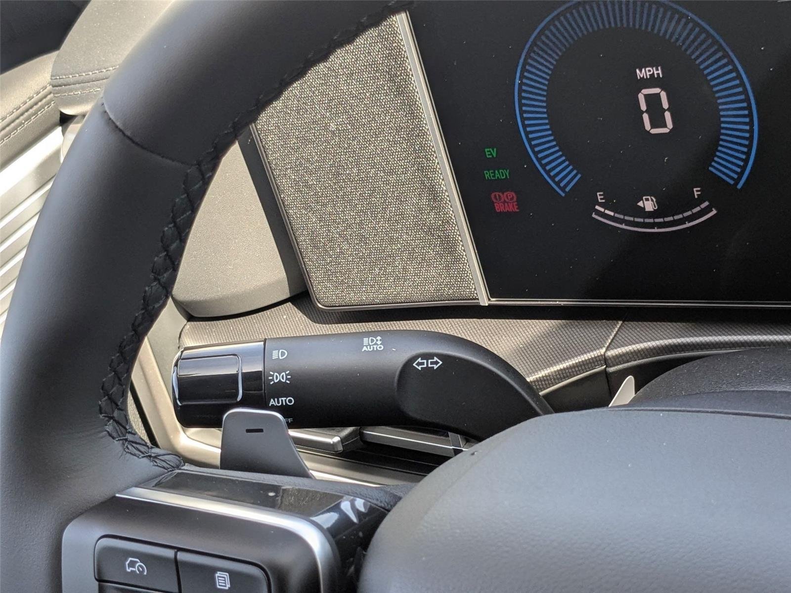 New 2026 Ecotronic Gray Hyundai SE image 14