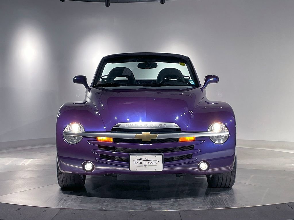 2004 Chevrolet SSR LS - Photo 23