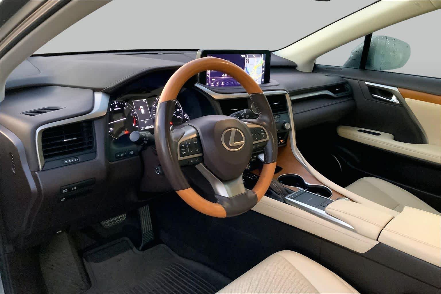 Used 2020 Atomic Silver Lexus  image 17