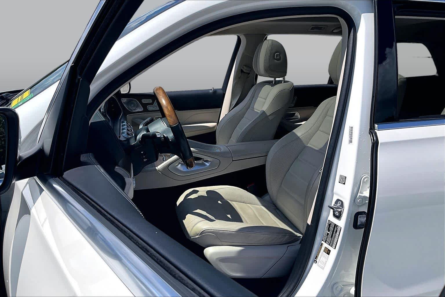 Used 2021 designo Diamond White Bright Mercedes-Benz GLS 450 image 8