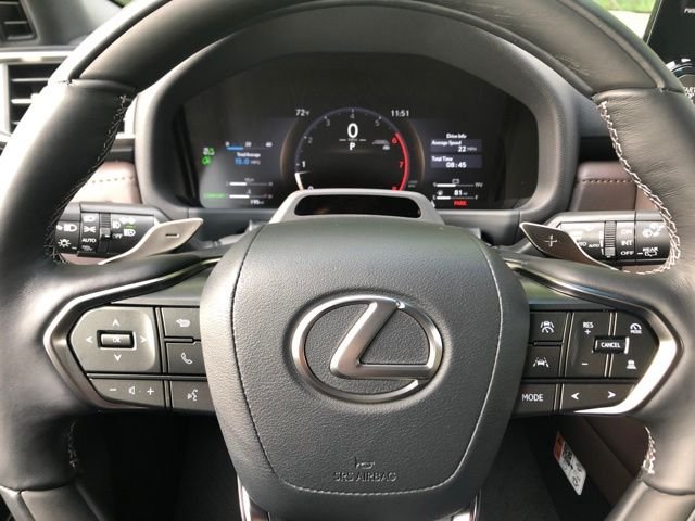 New 2026 Eminent White Pearl Lexus  600 LUXURY image 32
