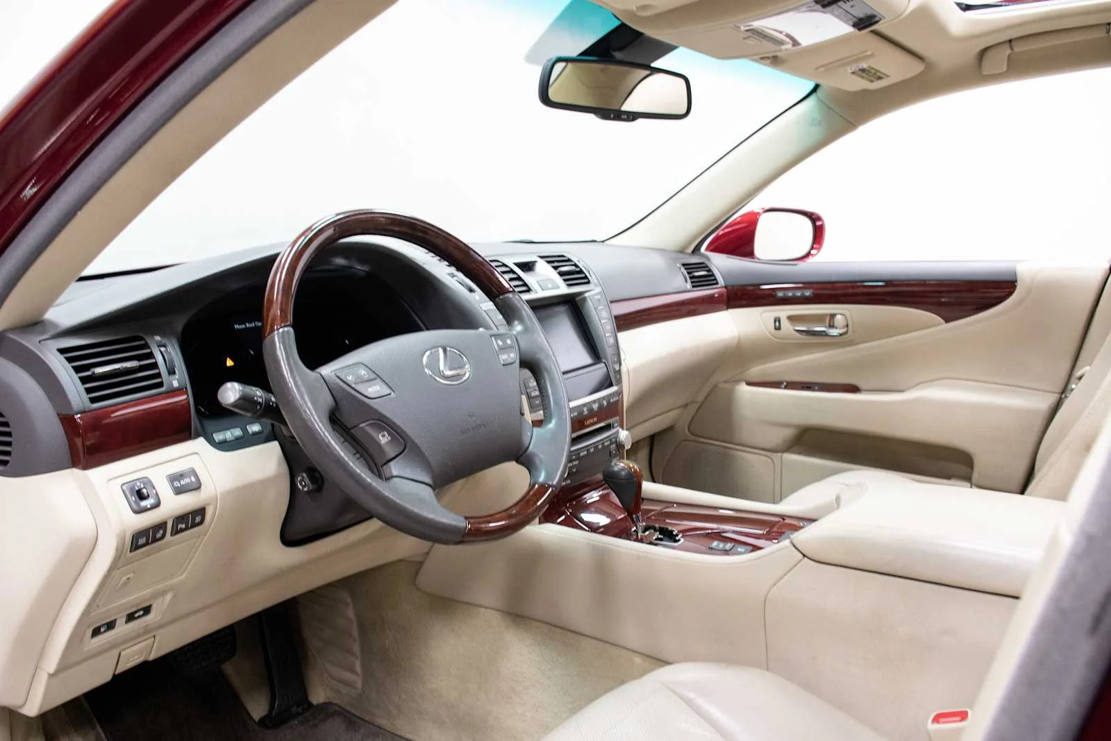 Used 2010 Matador Red Mica Lexus  image 13