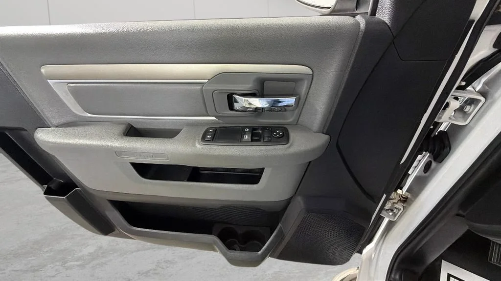 Used 2014 White Ram Tradesman image 24