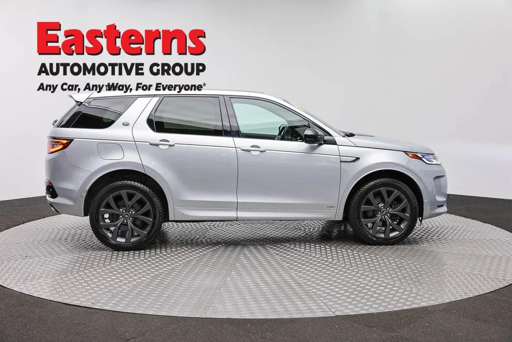 Used 2021 Gray Land Rover SE R-Dynamic image 6