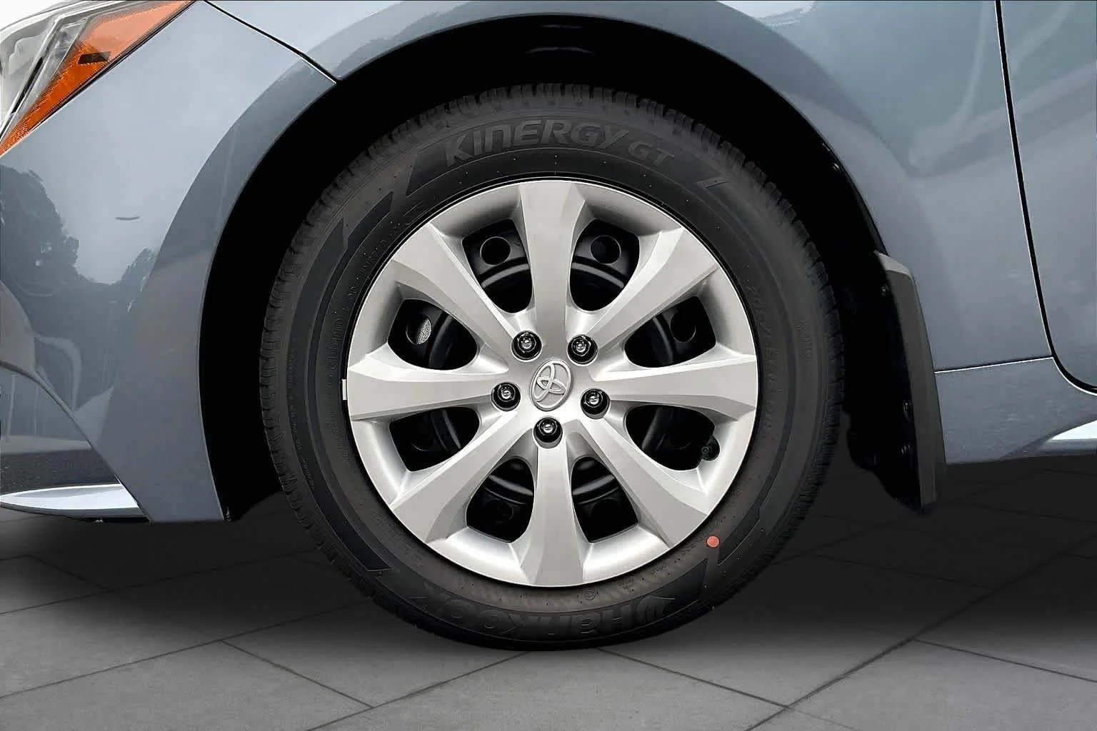 New 2027 Celestite Toyota LE image 11