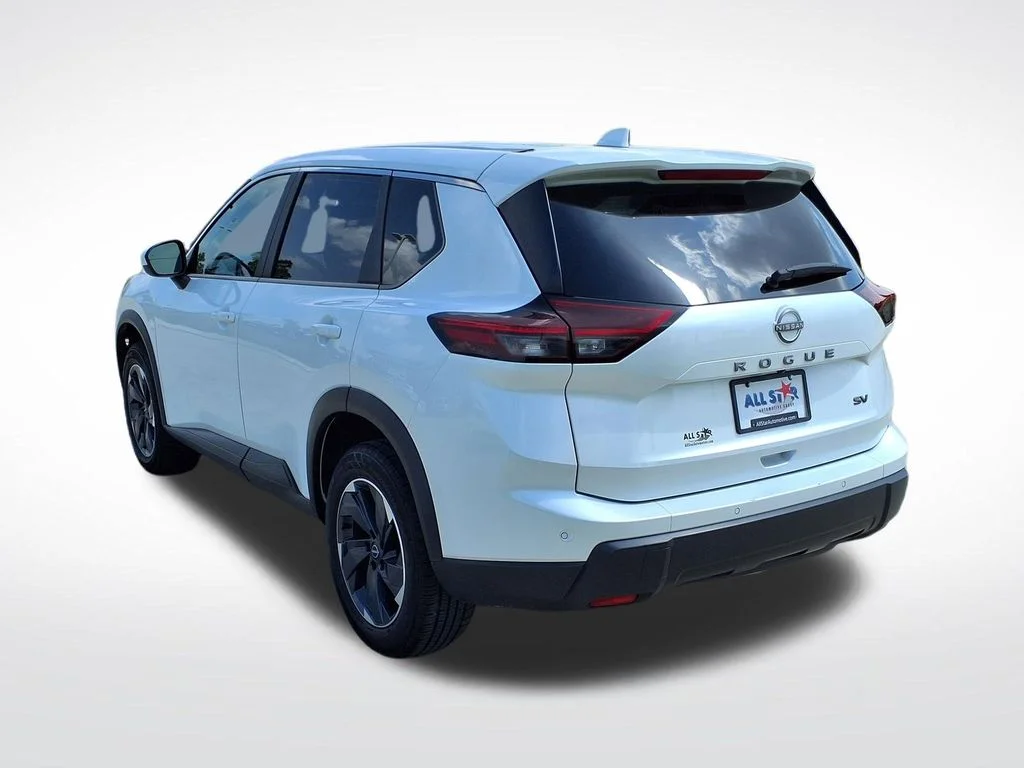 Used 2024 White Nissan SV image 6