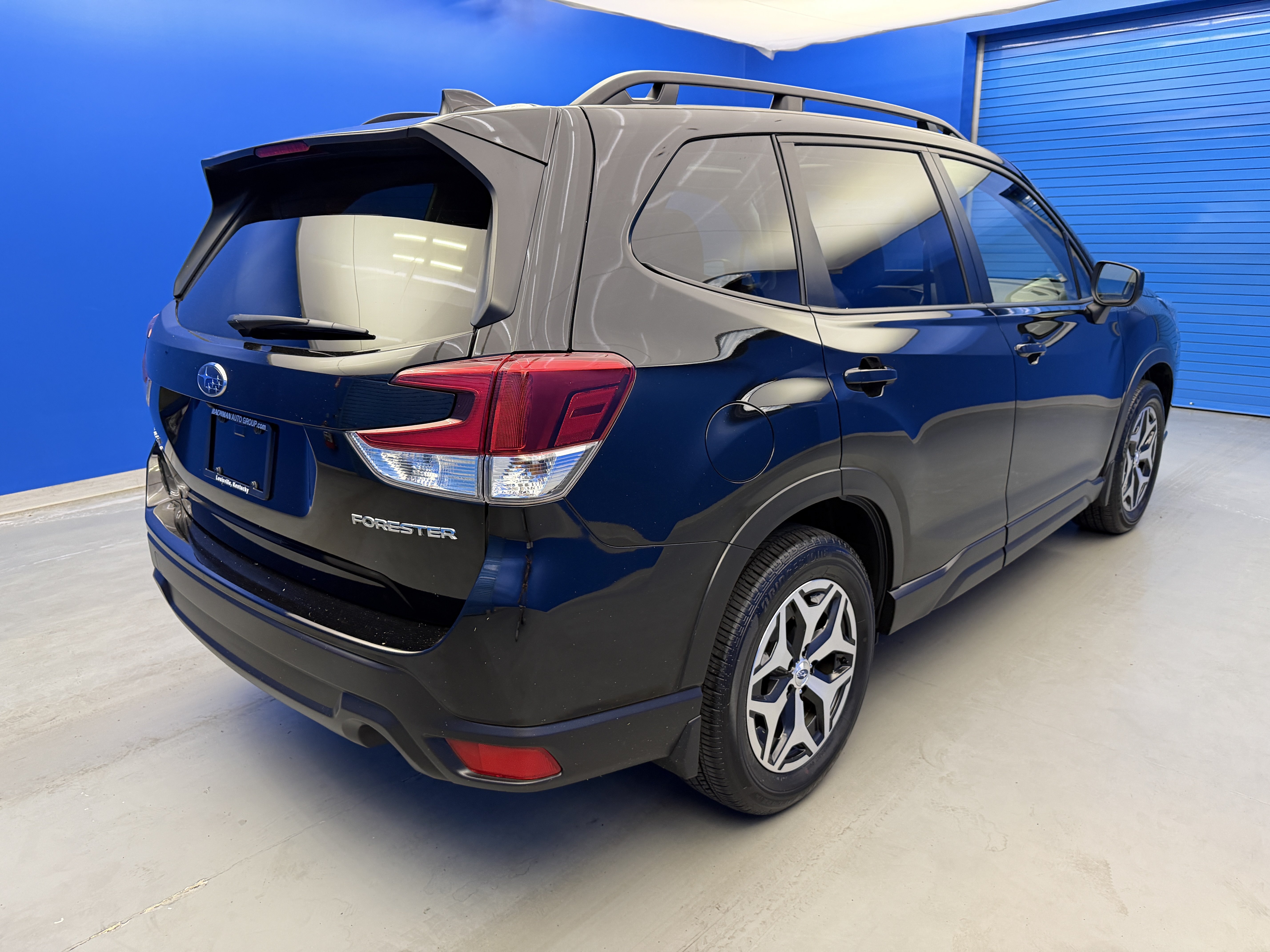 Used 2024 Crystal Black Pearl Subaru Premium image 7